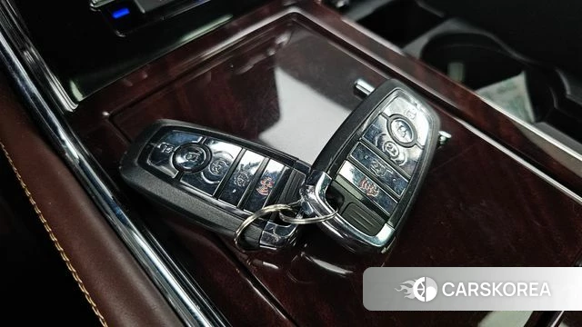 Lincoln Navigator 4th generation id 4930240 из Кореи 25