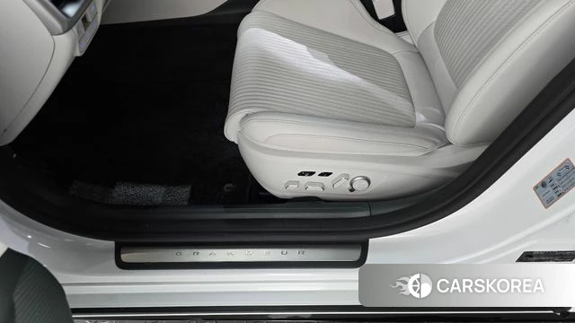 Hyundai Grandeur Hybrid (GN7) id 4792315 из Кореи 25