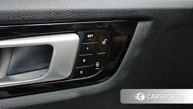 Porsche Cayenne (PO536) id 4672536 из Кореи 25