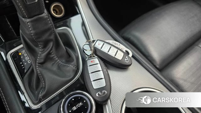 Infiniti Q50 id 4993408 из Кореи 25