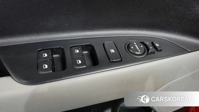 Kia Stonic id 5036039 из Кореи 25