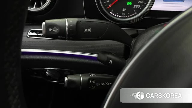Mercedes-Benz E-Class W213 id 4953100 из Кореи 25