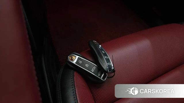 Porsche Taycan id 4990467 из Кореи 25