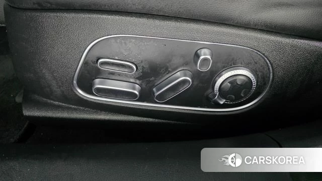 Genesis G90 (RS4) id 4929210 из Кореи 25