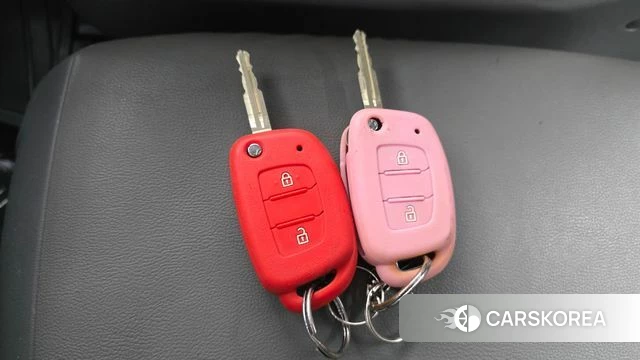 Hyundai The New Grand Starex id 4937458 из Кореи 25