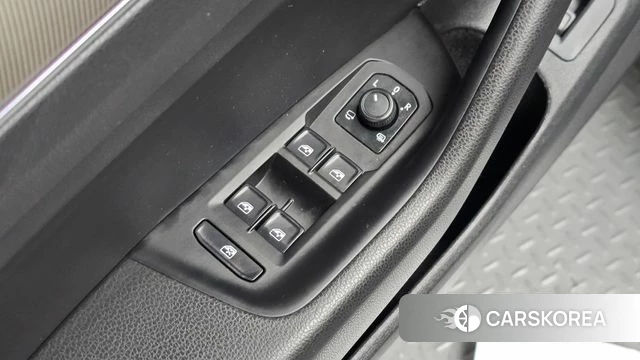 Volkswagen Arteon id 4895018 из Кореи 25