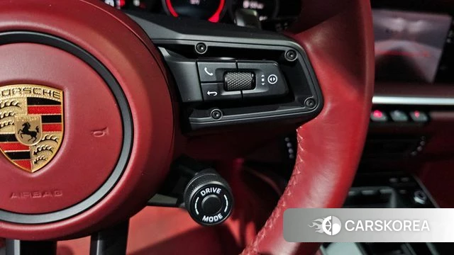Porsche 911(992) id 4230651 из Кореи 25