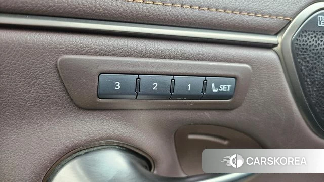 Lexus ES300h 7th generation id 4188423 из Кореи 25