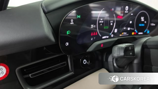 Porsche Taycan id 4792097 из Кореи 25