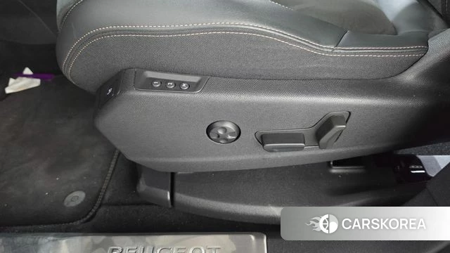 Peugeot 5008 second generation id 4923015 из Кореи 25