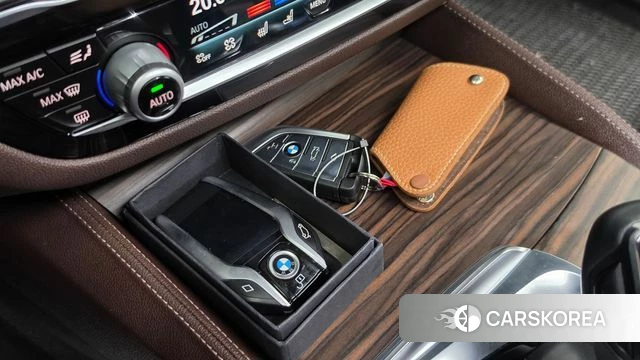 BMW 5 Series (G30) id 4967885 из Кореи 25