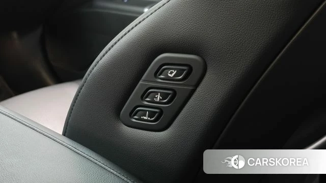 Hyundai Grandeur (GN7) id 5011818 из Кореи 25