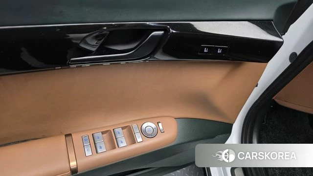 Hyundai Grandeur Hybrid (GN7) id 5011879 из Кореи 25
