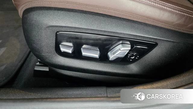 BMW 5 Series (G30) id 4998389 из Кореи 25