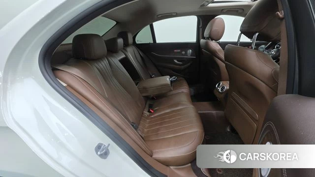 Mercedes-Benz E-Class W213 id 5028818 из Кореи 25