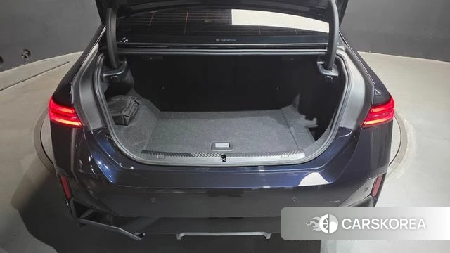 BMW i5 (G60) id 5039534 из Кореи 25