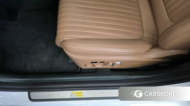 Hyundai Grandeur (GN7) id 4957465 из Кореи 25