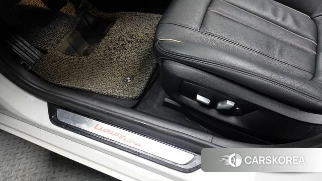BMW 5 Series (G30) id 5013625 из Кореи 25