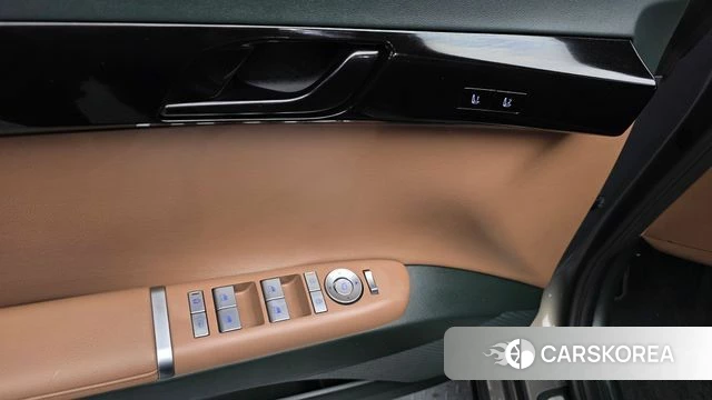 Hyundai Grandeur (GN7) id 5026885 из Кореи 25
