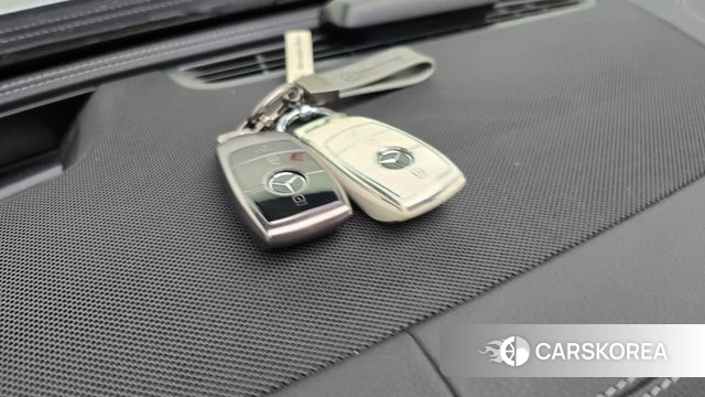 Mercedes-Benz E-Class W213 id 4918267 из Кореи 25