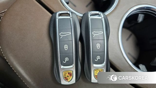Porsche Panamera (971) id 4907763 из Кореи 25