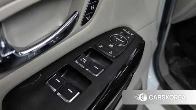 Kia The New Carnival id 5048609 из Кореи 25