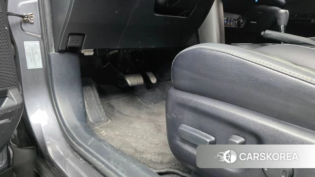 Toyota RAV4 id 4900826 из Кореи 25