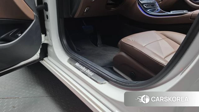Mercedes-Benz E-Class W213 id 5003364 из Кореи 25