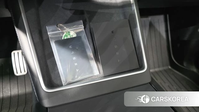 Tesla Model Y id 5032618 из Кореи 25