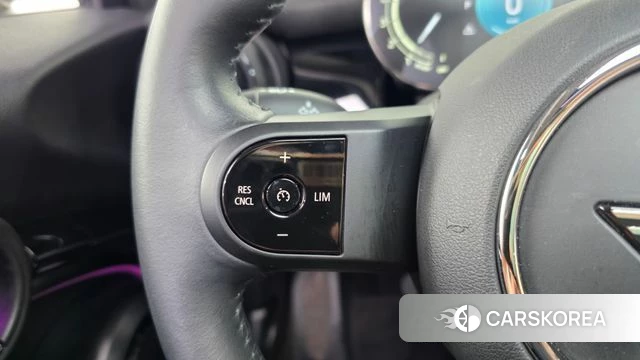 Mini Cooper S id 5040250 из Кореи 25