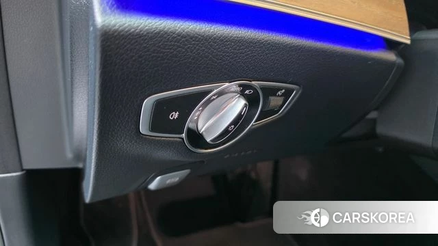 Mercedes-Benz E-Class W213 id 5034217 из Кореи 25