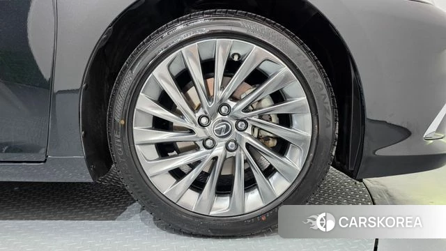Lexus ES300h 7th generation id 5039496 из Кореи 25