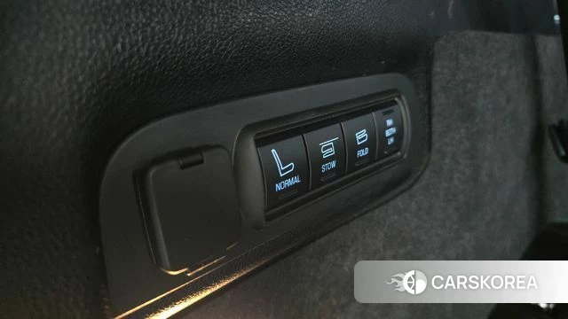 Ford Explorer id 5004673 из Кореи 26