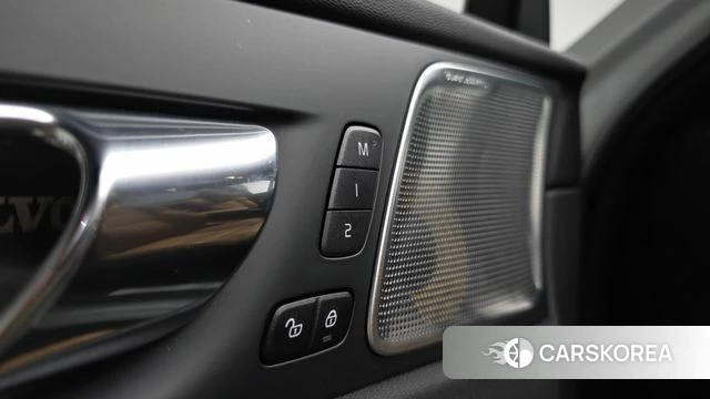 Volvo XC60 second Generation id 4982619 из Кореи 26