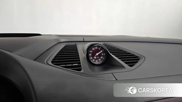 Porsche Makan EV id 5045519 из Кореи 26