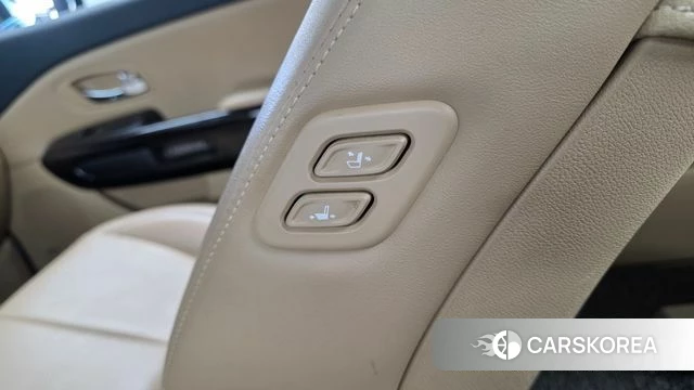 Kia The New Carnival id 4856446 из Кореи 26