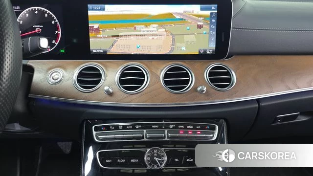 Mercedes-Benz E-Class W213 id 5035986 из Кореи 26