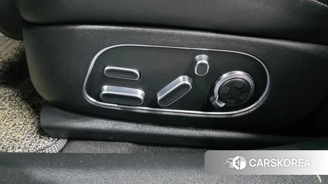 Genesis G90 (RS4) id 5040384 из Кореи 26