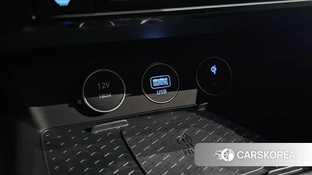 Genesis The New G70 id 4995716 из Кореи 26