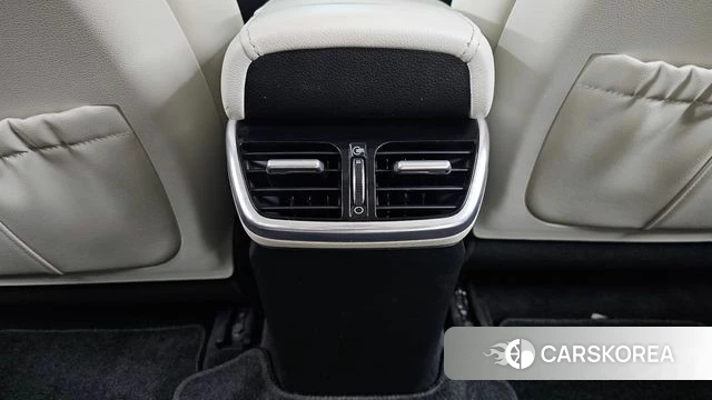 Hyundai The New Grandeur IG id 5040240 из Кореи 26