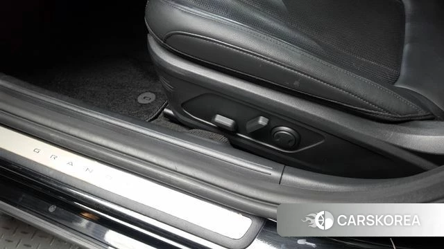 Hyundai Grandeur (GN7) id 5027221 из Кореи 26