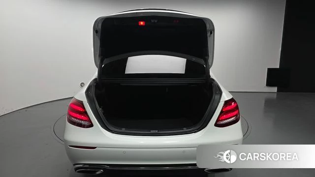 Mercedes-Benz E-Class W213 id 5035654 из Кореи 26