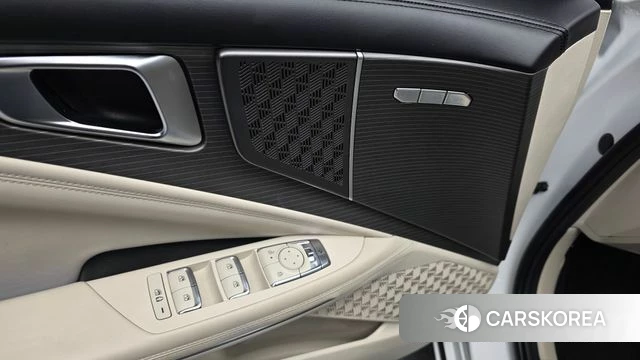 Kia The New K8 Hybrid id 5045814 из Кореи 26