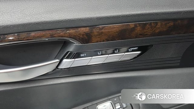 Genesis G90 id 5023680 из Кореи 26