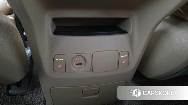 Kia The New Carnival id 4993225 из Кореи 26