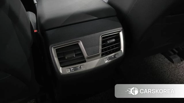 Ssangyong Rexton Sports Cannes id 5048233 из Кореи 26