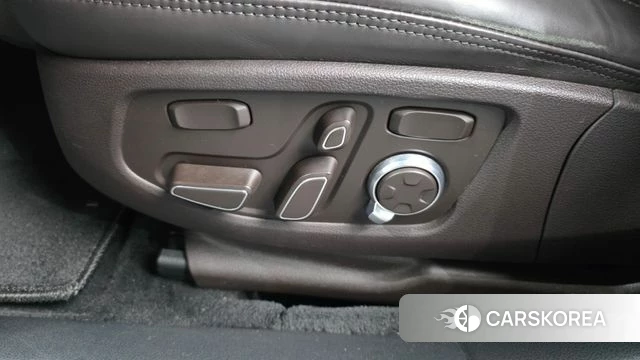 Genesis G90 id 5028647 из Кореи 26