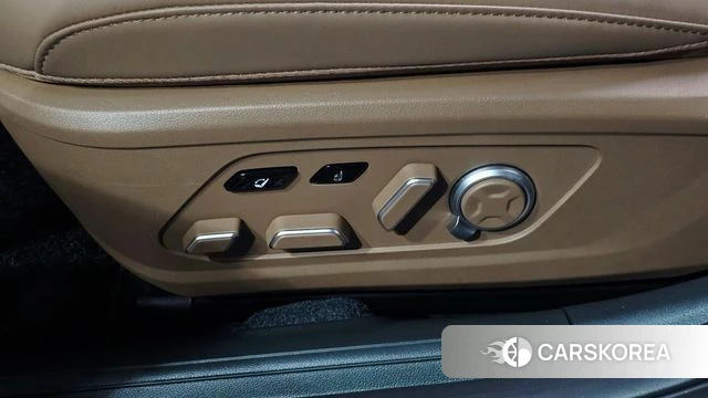 Hyundai Grandeur Hybrid (GN7) id 5045575 из Кореи 26