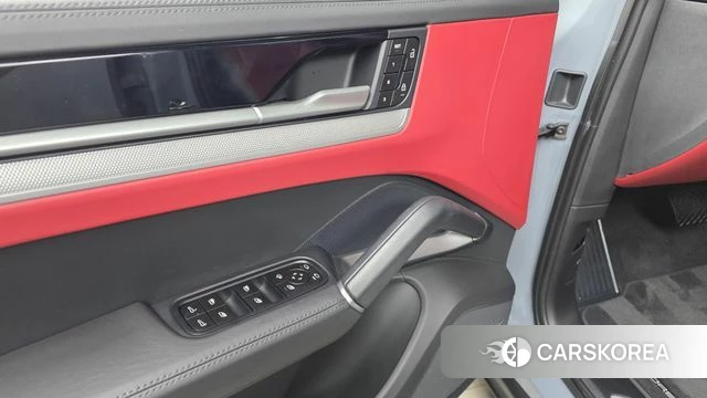 Porsche Cayenne (PO536) id 5016411 из Кореи 26