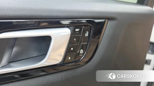 Porsche Cayenne (PO536) id 4977310 из Кореи 26